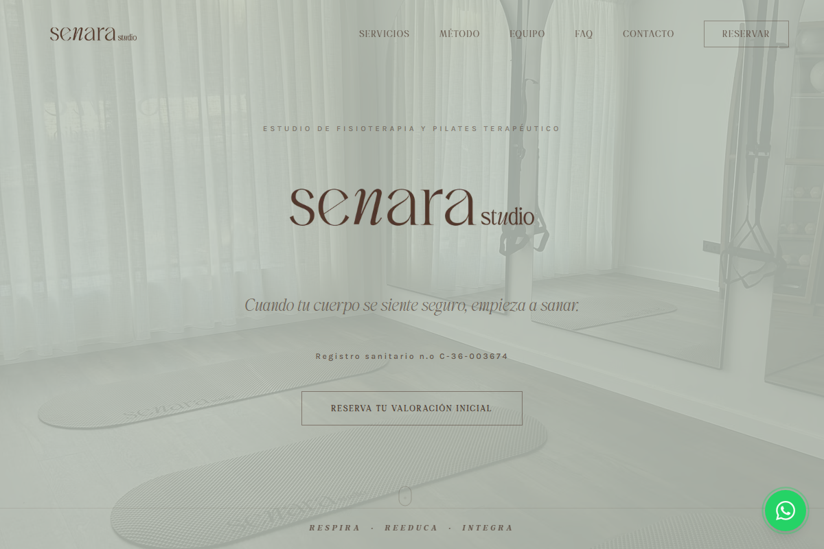 Web de Senara Studio, clinica de fisioterapia en Vigo, con hero, servicios y sistema de reserva de citas online
